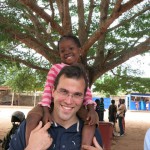 Jolie et Laurent à la paroisse de Calavi (Bénin) - Réseau Picpus